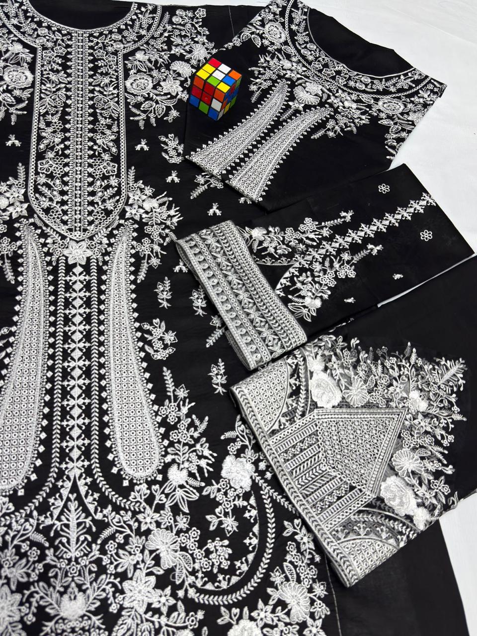 Hussain Rehar 1100 Summer Collection | Pure Airjet Lawn with Karandi Net Dupatta & Heavy Embroidery